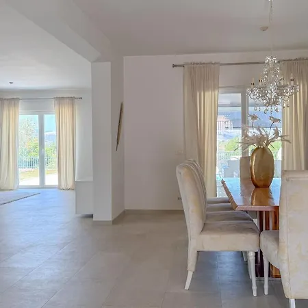 Villa Aura Hill - Private