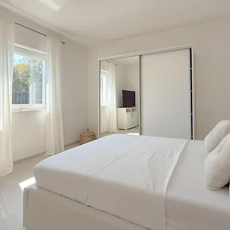 Aura Hill - Private Villa